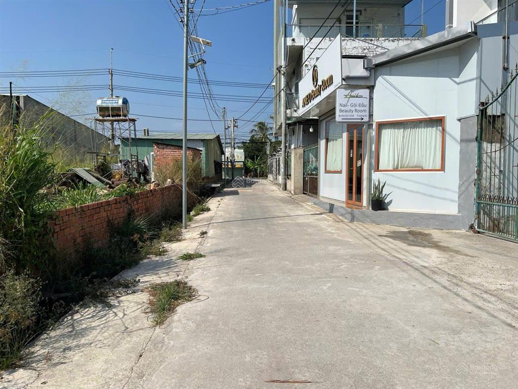 Hạ giá bán rẻ nhà vườn nhơn trạch giá rẻ 5 tỷ/839m2, mặt tiền đường betong, shr chính chủ. gọi ngay