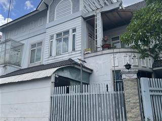 Cho thuê biệt thự mái thái 1 trệt, 1 lầu p. phú lợi, hẻm đường huỳnh văn luỹ. giá 15 triệu/tháng