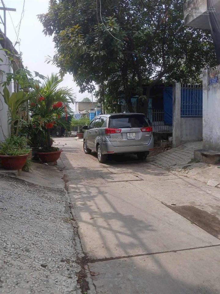 Chính chủ bán rẻ 97m2 đất ở hẻm ô tô xã tân kiên,huyện bình chánh giá 3.3 tỷ thương lượng.