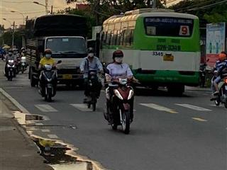 Bán rẻ 179m2 đất ở giá 6 tỷ thương lượng, mặt tiền đường đoàn nguyễn tuấn xã hưng long, bình chánh.