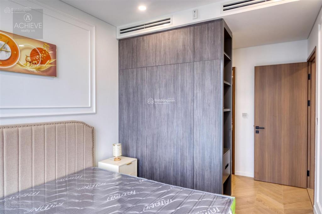 Cần bán gấp chung cư thảo điền pearl 3pn, 135.6m2, giá 14 tỷ  0938 587 *** lan