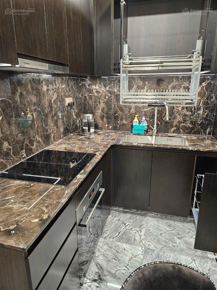 Cần bán gấp chung cư thảo điền pearl 3pn, 135.6m2, giá 14 tỷ  0938 587 *** lan