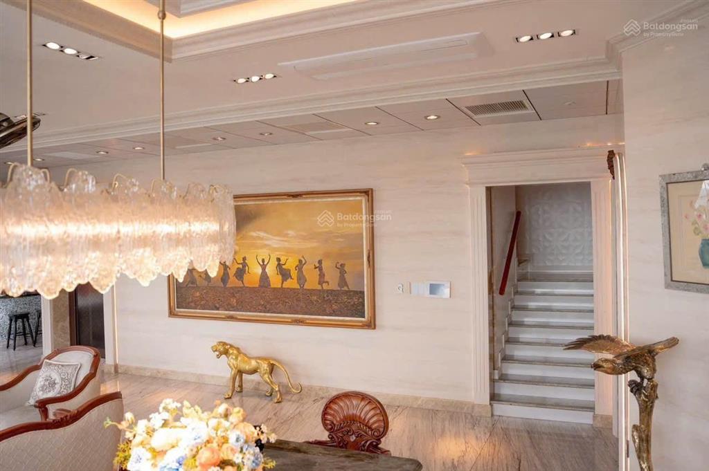 Cần bán penhouse căn hộ thảo điền pearl, 5pn, 450m2  lan 0938 587 ***