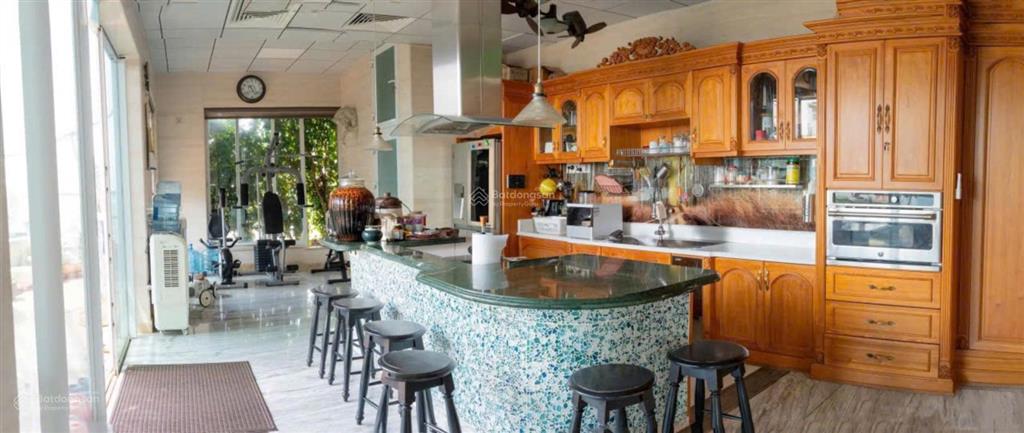 Cần bán penhouse căn hộ thảo điền pearl, 5pn, 450m2  lan 0938 587 ***