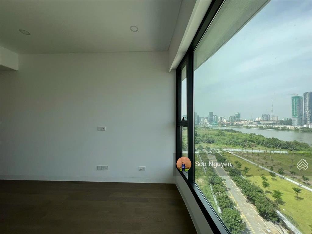 Chuyển nhượng căn 4pn the river đã có sổ  view trực diện sông vĩnh viễn  thang máy riêng