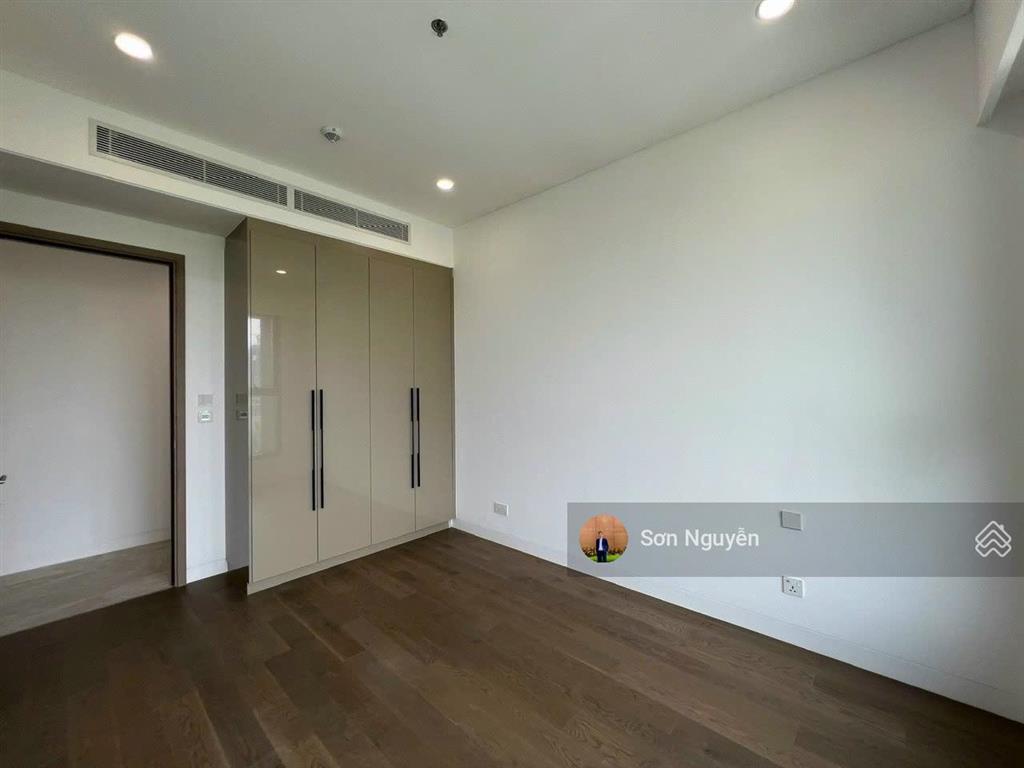 Chuyển nhượng căn 4pn the river đã có sổ  view trực diện sông vĩnh viễn  thang máy riêng