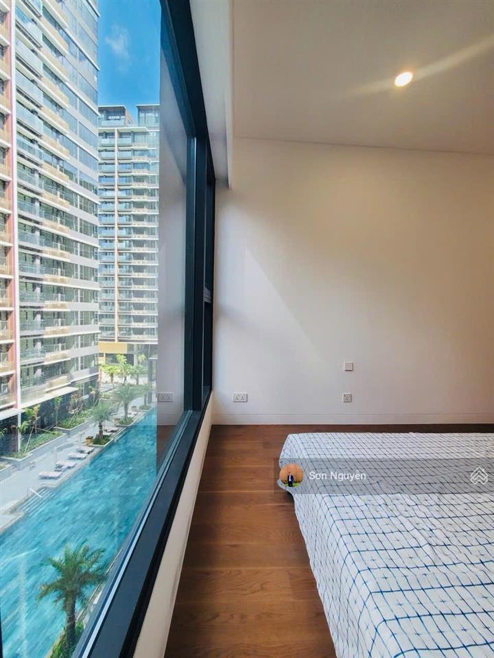 Chuyển nhượng the river  giá chỉ 18tỷ all in rẻ nhất dự án  view hồ bơi thoáng mát  đã có sổ