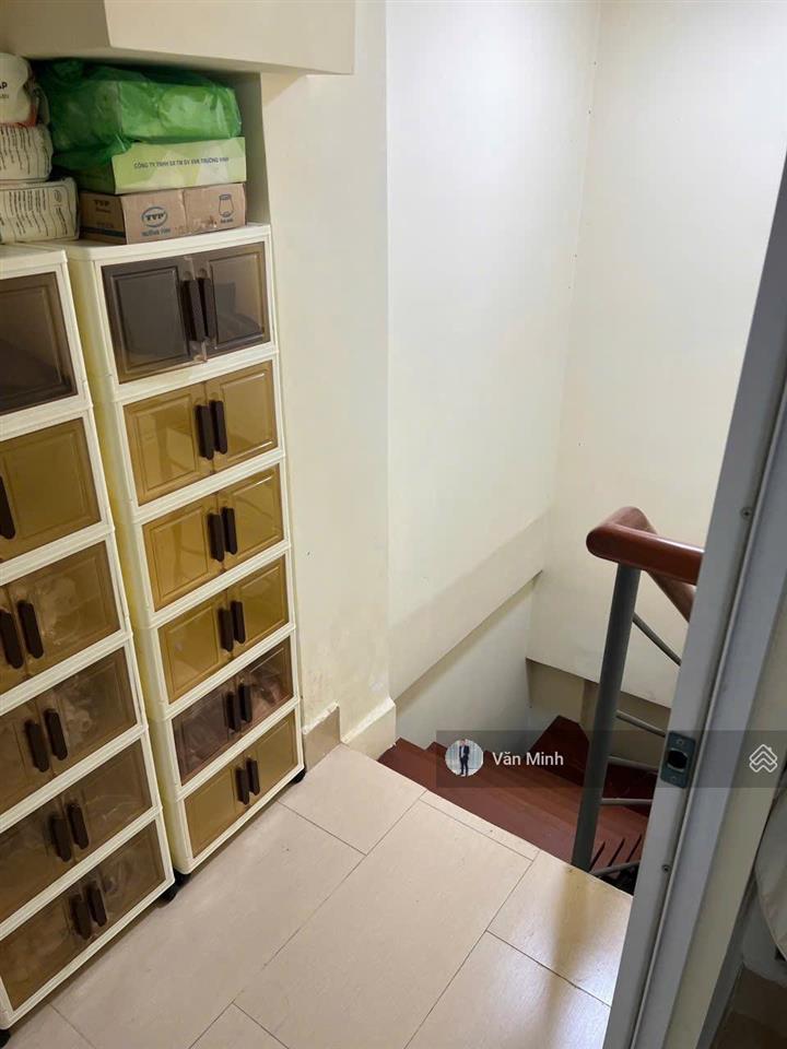 Bán căn hộ tầng trệt chung cư 43 hồ văn huê phường 9 phú nhuận 3,4x8m 1 trệt 1 lửng 2wc 1pn master