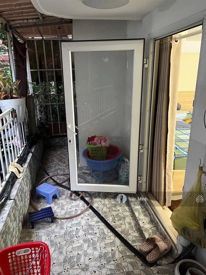 Bán căn hộ tầng trệt chung cư 43 hồ văn huê phường 9 phú nhuận 3,4x8m 1 trệt 1 lửng 2wc 1pn master