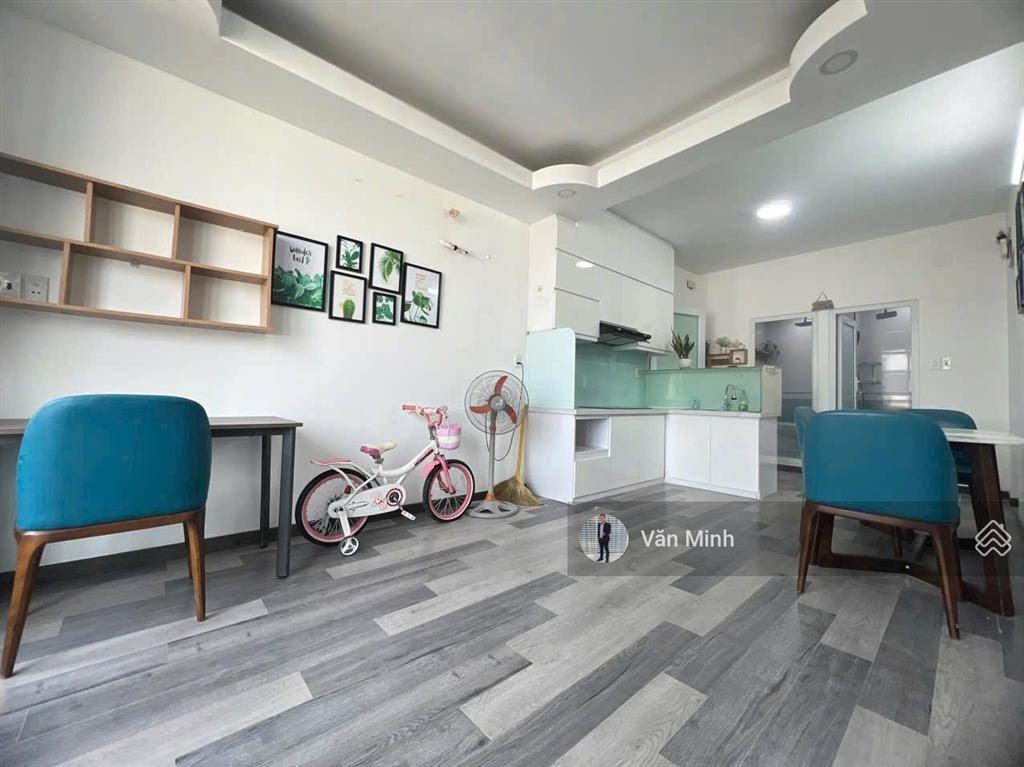 Bán căn 2 phòng ngủ chung cư phan xích long phường 7 phú nhuận 66m2 2wc tầng 6 full nội thất 4,9 tỷ