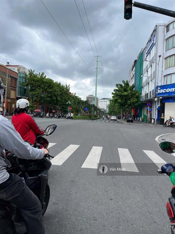 Bán căn 2 phòng ngủ chung cư phan xích long phường 7 phú nhuận 66m2 2wc tầng 6 full nội thất 4,9 tỷ