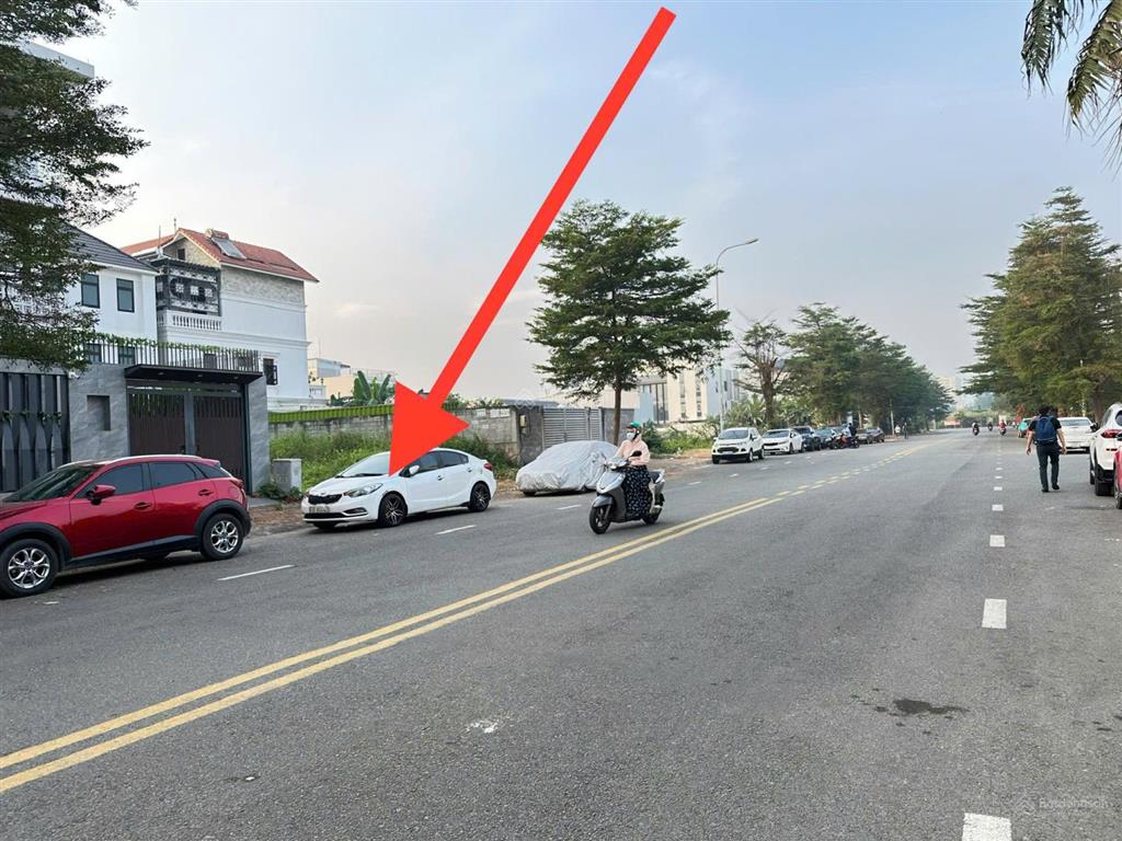 Cần tiền gấp đất kiến á (5x22m) giá 10.5 tỷ cạnh trường sư phạm mẫu giáo trung ương