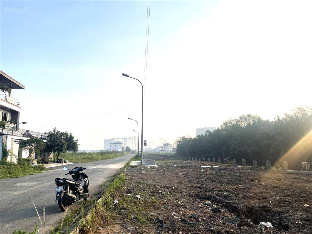 Dự án phú nhuận 1 lô duy nhất mặt tiền sông  lô j (14,3x22m) giá 97tr/m2