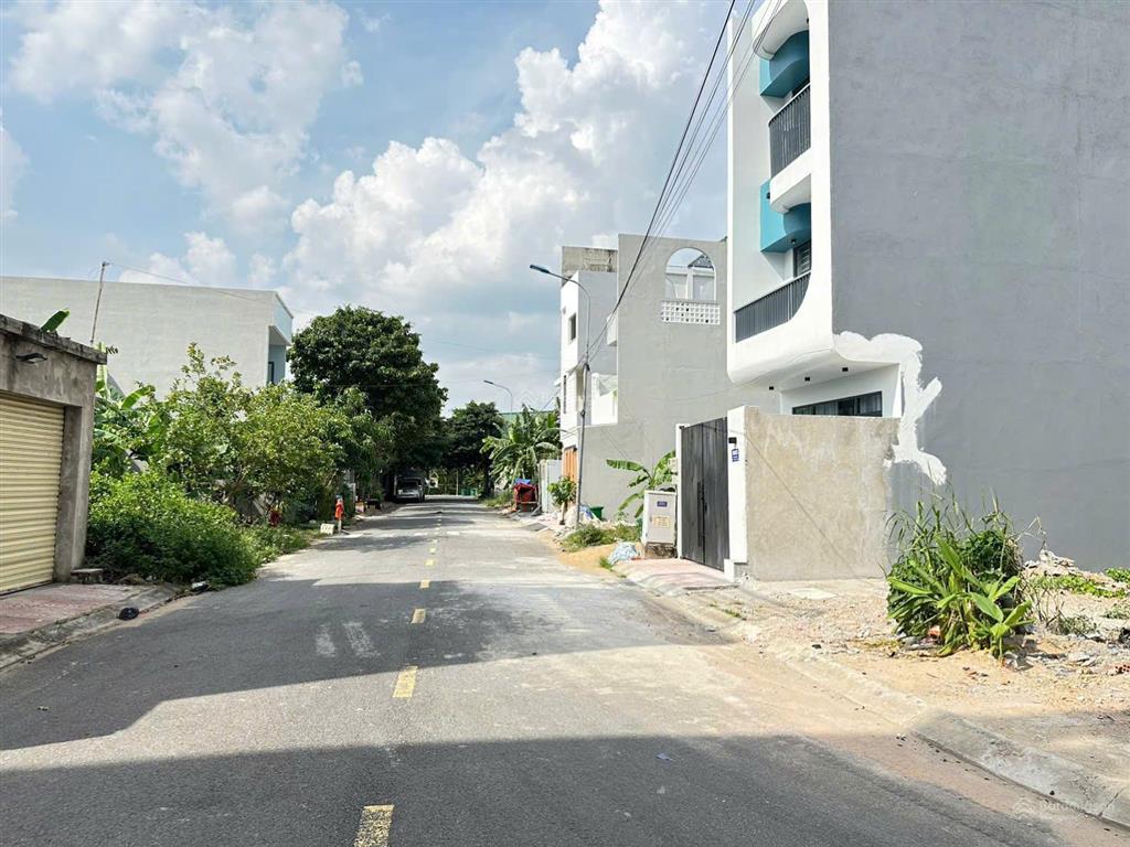 Bán nhanh nhà phố hẻm 68, bưng ông thoàn, full nội thất giá 7,7 tỷ