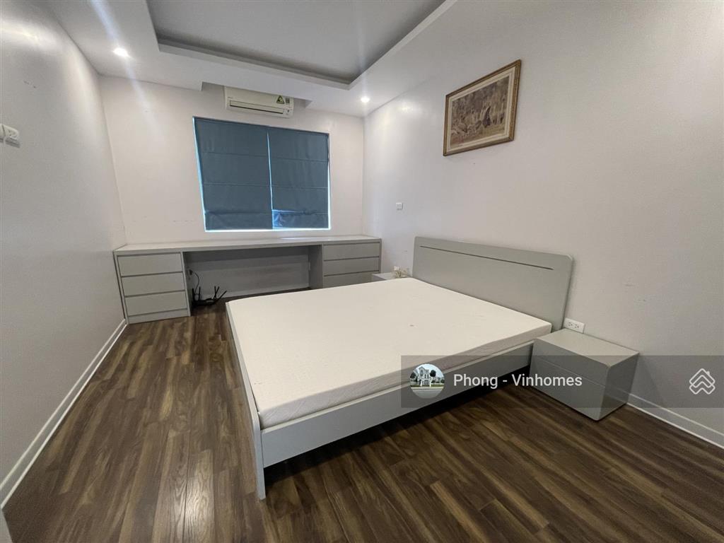 Cho thuê biệt thự riverside 4pn 220m²  full nội thất  sân vườn rộng  giá 40tr