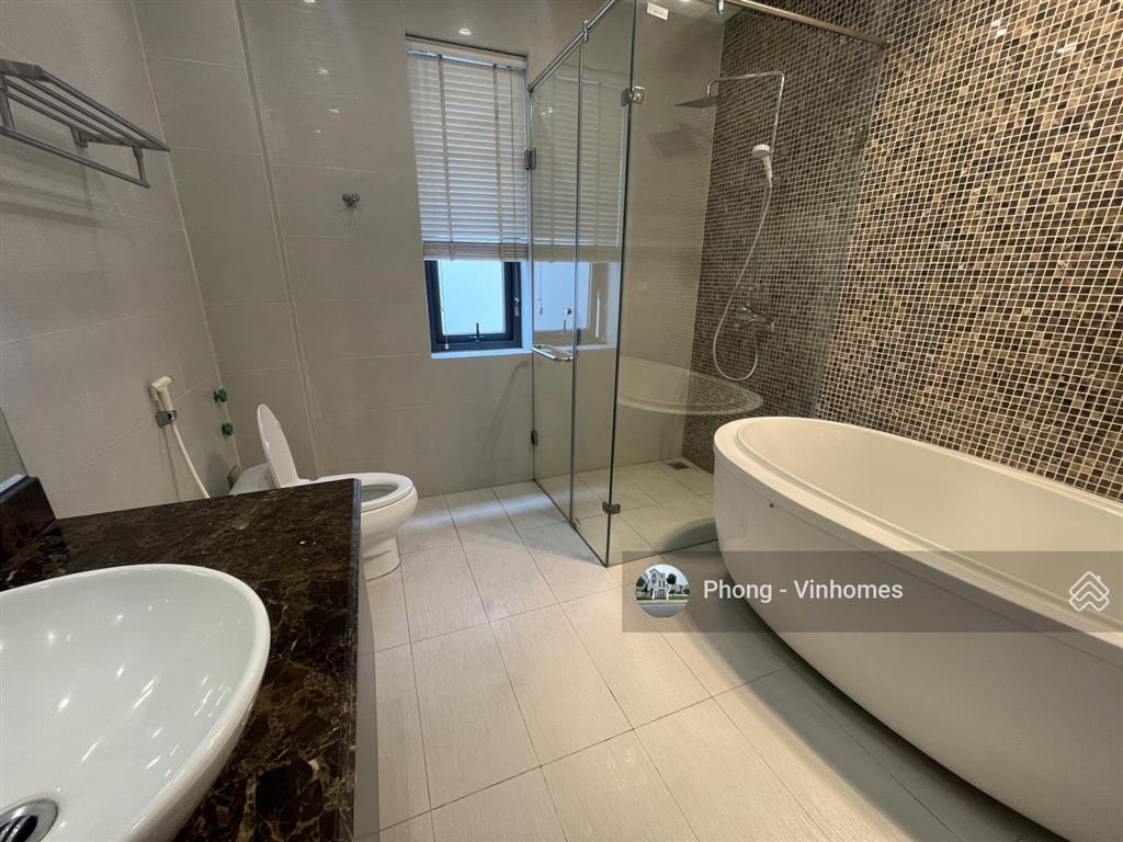 Cho thuê biệt thự riverside 4pn 220m²  full nội thất  sân vườn rộng  giá 40tr
