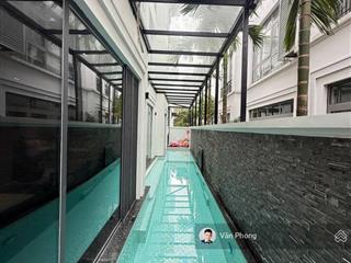 Song lập, nhà đẹp xuất sắc, có hồ bơi, giá 69,999 tỷ có thương lượng