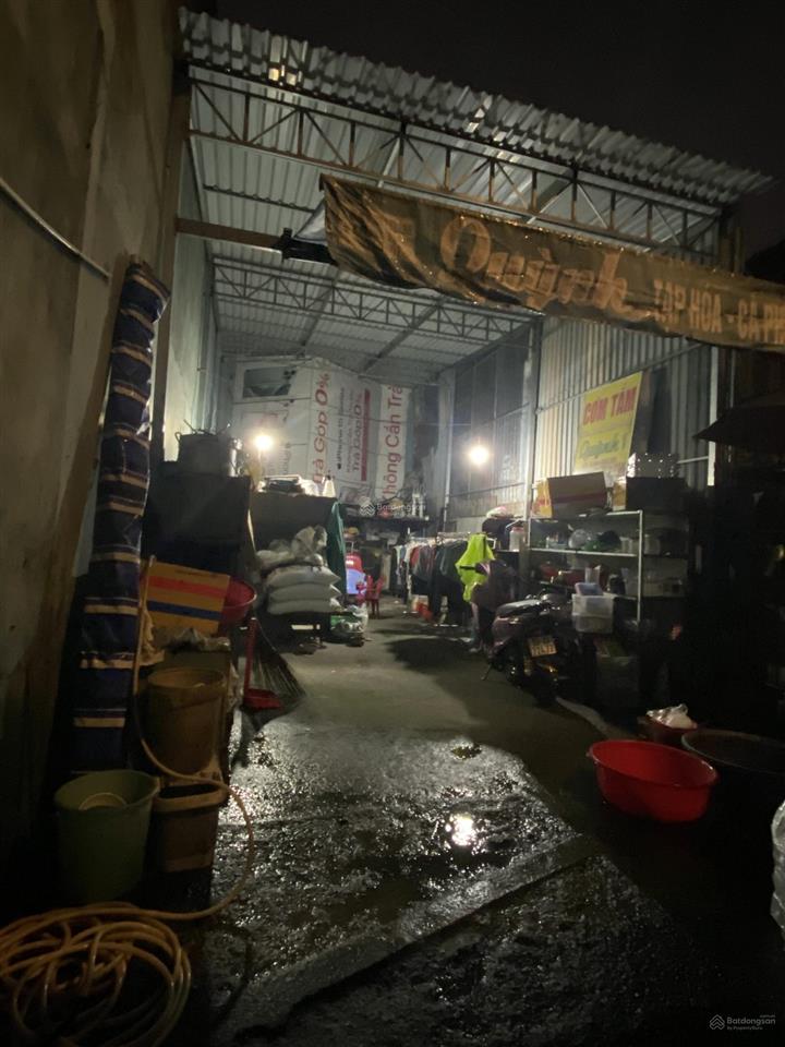 Bán đất 4,5 ty dt 60 m giáp vạn phúc đường xe 7 chổ