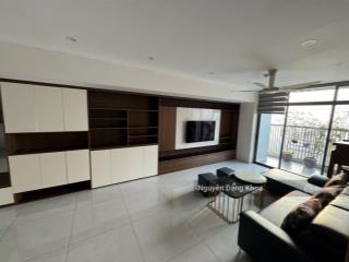 Xem pháo hoa thỏa thích tại căn hộ này 136m2 tại tòa newskyline văn quán  full ánh sáng tự nhiên