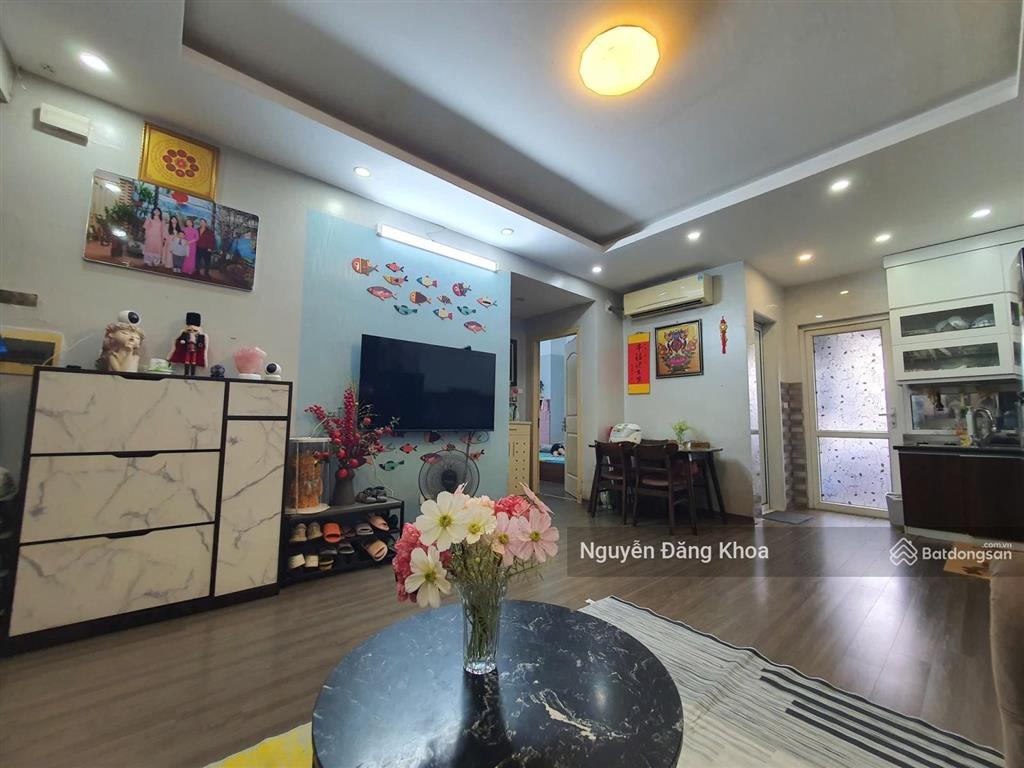 Chính chủ cần bán gấp căn hộ 2 ngủ tòa ct4a xa la diện tích 70m2 có sổ chính chủ. có nội thất
