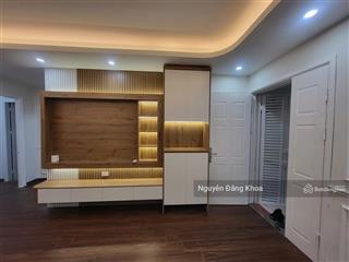 Chính chủ bán gấp căn hộ 88m2 sửa thành 3 ngủ tại tòa a  nc2 cầu bươu  thanh trì có sổ cc