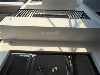 Bán 2 căn nhà xây mới hoài đức  hà nội.4 tầng. giá từ 4,5 tỷ. sổ đỏ riêng biệt.  0868 823 ***