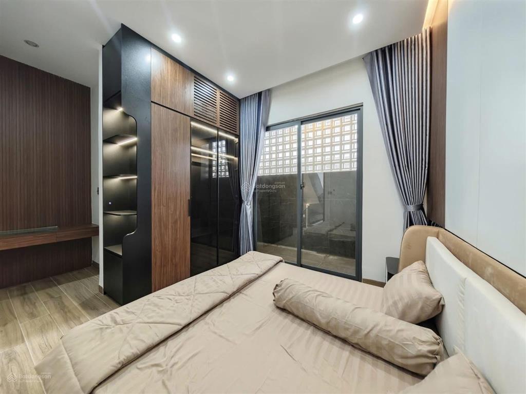 Bán nhà 3 tầng vip mt 03 nguyễn chích  full nội thất hiện đại