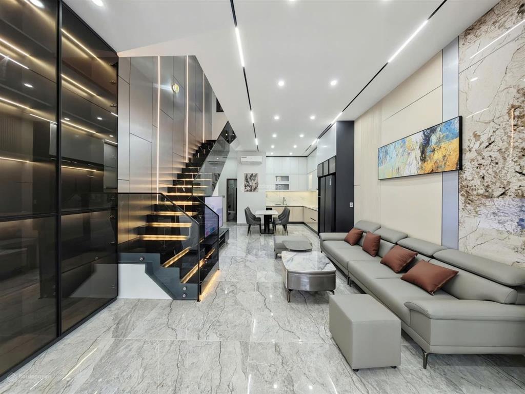 Bán nhà 3 tầng vip mt 03 nguyễn chích  full nội thất hiện đại