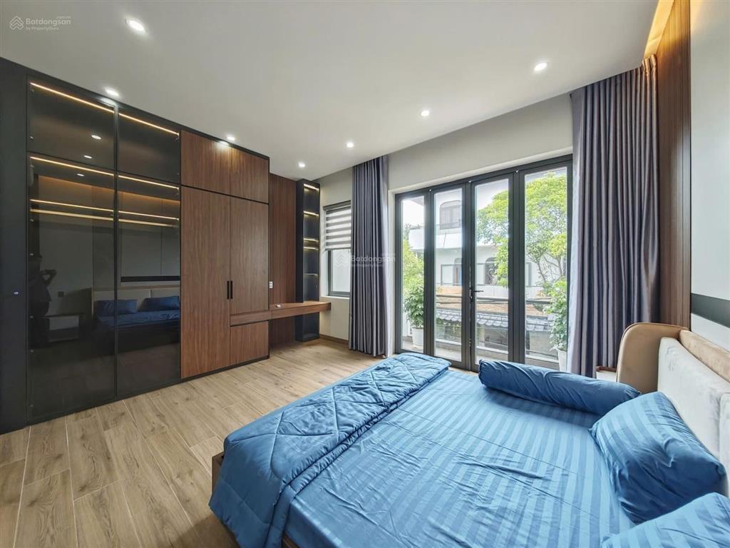 Bán nhà 3 tầng vip mt 03 nguyễn chích  full nội thất hiện đại