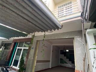 Bán nhà 2 tầng mt 44 lý triện, 82m2. giá rẻ an cư