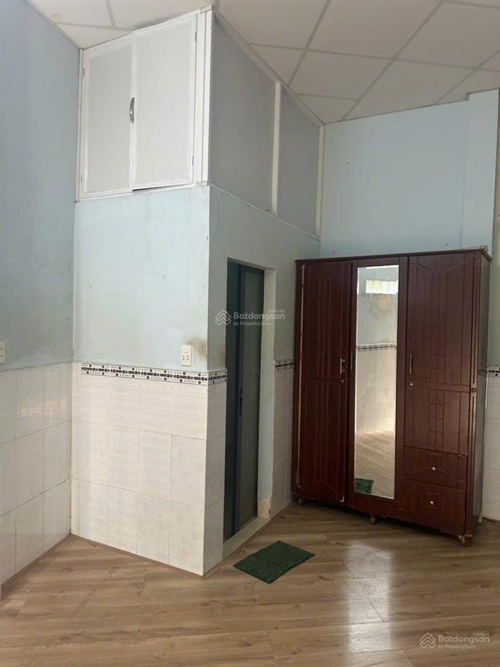 Bán nhà riêng đẹp, nhiều tiện ích tại đường 10, thủ đức, 4,7 tỷ, 95,6m2