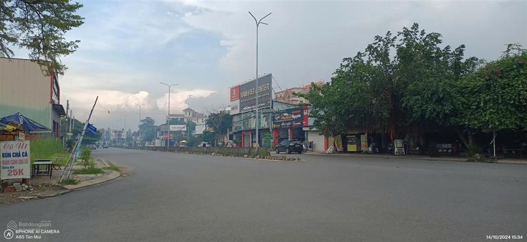 Bán 930m2 đất góc 2 mặt tiền đường liên phường, cách global city chỉ 650m, vị trí đẹp và duy nhất