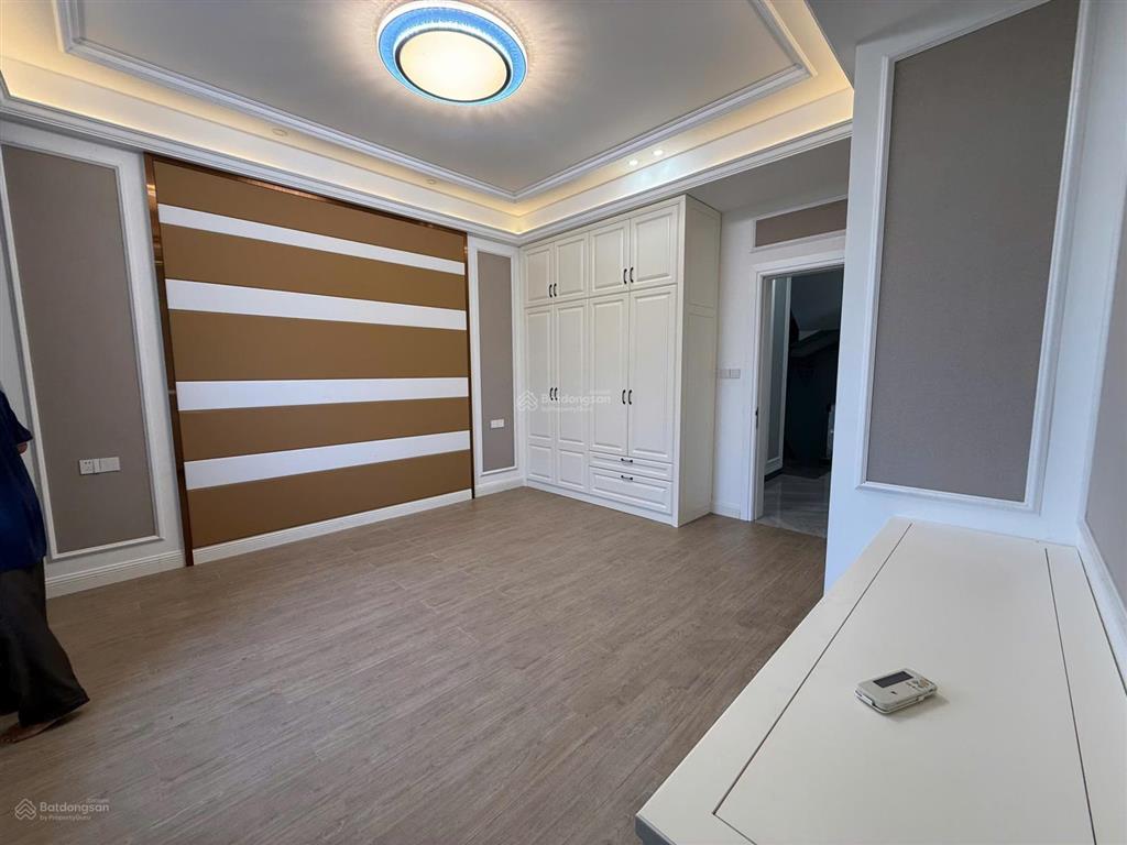 Bán căn biệt thự đơn lập vicroria village, 267m2, nhà full nội thất có thang máy giá 65 tỷ