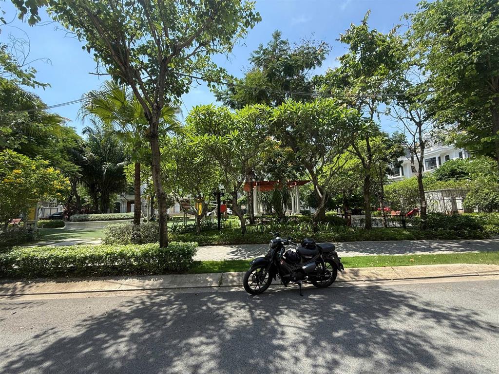 Bán biệt thự đơn lập view trực diện công viên victoria village 15x20m  267m2, sổ hồng giá 65 tỷ tl