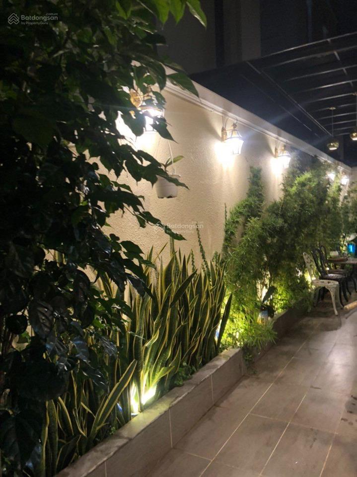 Cho thuê nhà phố có sân vườn verosa park, full nội thất cao cấp 105m2, 4 pn giá 35 tr/tháng