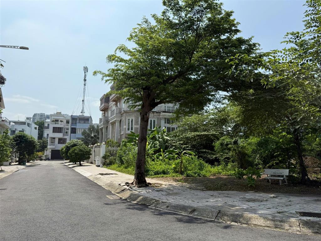 Bán đất biệt thự góc song lập, 215m2, kdc đông thủ thiêm 11x20m, xd hầm + 4 tầng  giá 99 tr/m2