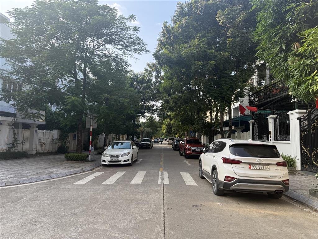 Cần bán lô đất dịch vụ chia lô đồng đế 50m2, giá 8.6 tỉ