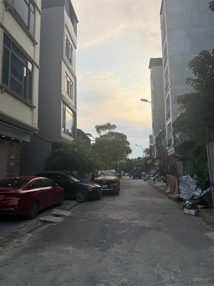 Cần bán lô đất dịch vụ chia lô đồng đế 50m2, giá 8.6 tỉ