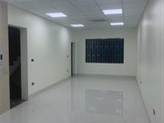 Cần cho thuê vp rất thuận tiện đi lại có thang máy, ô tô đỗ cửa tại 218 phạm văn đồng, hà nội