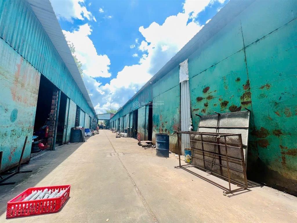 Xưởng xây gần full mặt tiền đường nhuận đức huyện củ chi 4253m2