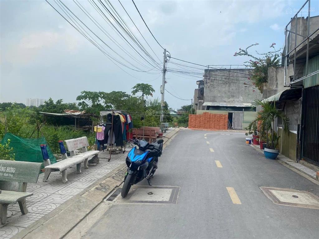 Đất bán đường tỉnh lộ 10, quận bình tân, 4 x 17m, sổ riêng full thổ cư