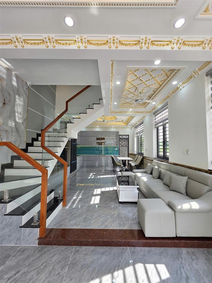 Bán nhà 2 mặt tiền, gần làng đại học quốc gia,gần làng đại học thủ đức 900m bình an, dĩ an