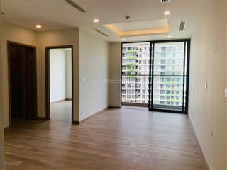 Bán căn 2 phòng ngủ 2 wc diện tích 67m2 sử dụng, view hồ thiên nga, nhà nguyên bản