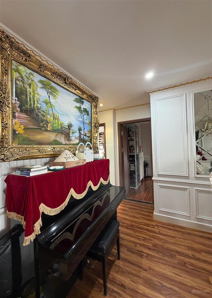 Bán căn hộ cao cấp 3 phòng ngủ shp plaza  trung tâm lạch tray, view đẹp