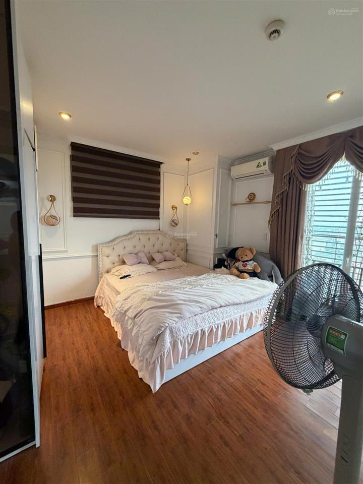 Bán căn hộ cao cấp 3 phòng ngủ shp plaza  trung tâm lạch tray, view đẹp