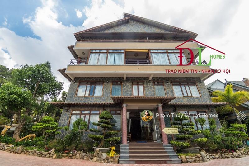 Bán resort sinh thái đà lạt, mặt tiền đường khe sanh, khuôn viên 1,3 ha, giá 270 tỷ
