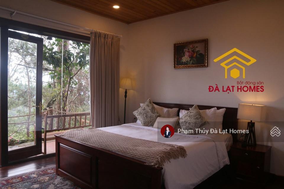 Bán khu biệt thự đồi thông đà lạt, khuôn viên 3000m2 đất ở tư nhân, ngay cửa ngõ trung tâm