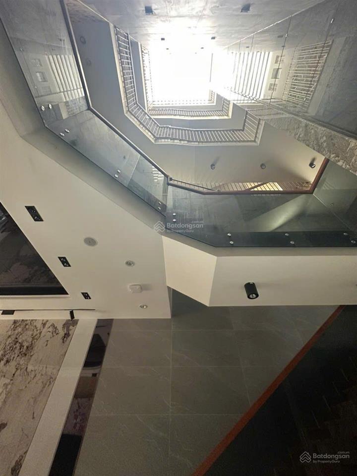 Nhà 5 tầng đường đặng thai mai, phường phú thuỷ, dt 152m2 hướng tây có thang máy