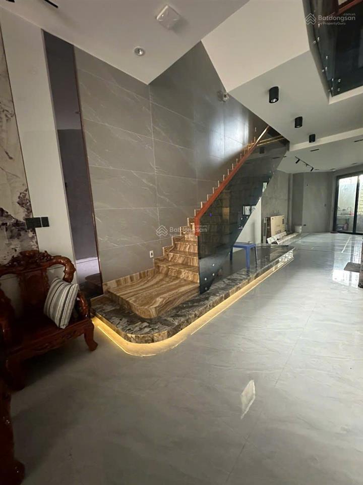 Nhà 5 tầng đường đặng thai mai, phường phú thuỷ, dt 152m2 hướng tây có thang máy