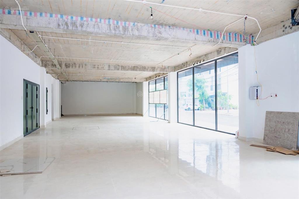 Cho thuê mặt bằng góc 2 mặt tiền đường trương hán siêu, phú thủy, phan thiết, 0383 333 ***